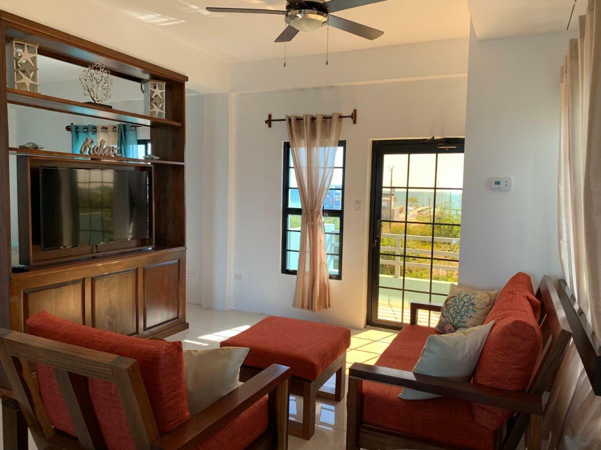 Bay Towers Aparthotel Caye Caulker Bagian luar foto