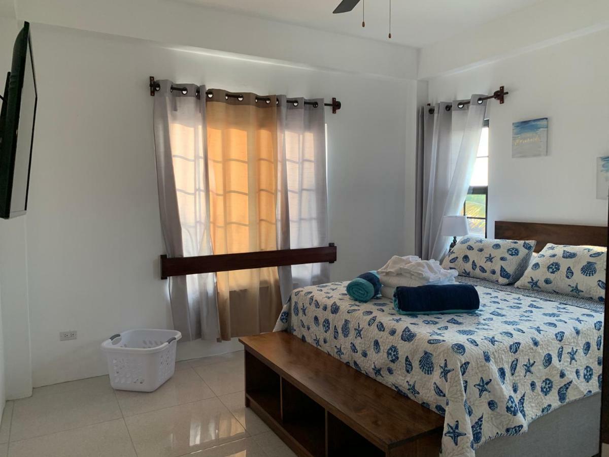 Bay Towers Aparthotel Caye Caulker Bagian luar foto